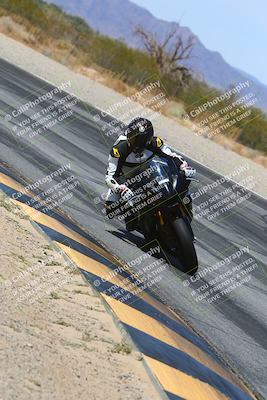 media/Mar-20-2025-Racers Edge (Thu) [[0731d8e3a1]]/2-B Group/Session 4 (Turn 3 Inside)/